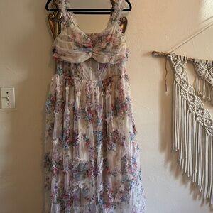 Stunning floral gown with detachable puff sleeves